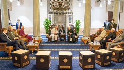 القصر الملكي يستعرض زيارة الأمير تشارلز لـ الأزهر