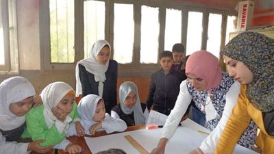 كلية التربية النوعية بالمنوفية تنظم قافلة لتنمية المهارات الكتابية للأطفال