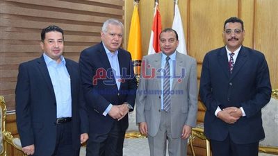 رئيس جامعة بني سويف يستقبل وزير الخارجية الأسبق