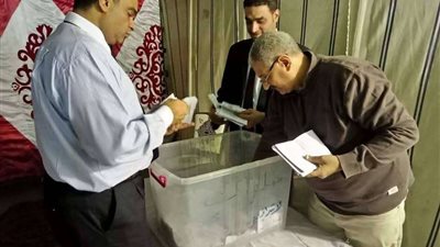 فرز أصوات المشاركين بعمومية المحامين بعد غلق باب التصويت (صور)