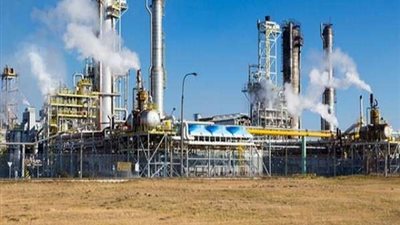 أول تحرك برلماني بعد اختناق 100 طالبة من غازات مصنع كيما أسوان