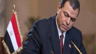 القوي العاملة : تعيين 794 شاباً منهم 16 من ذوى القدرات بسوهاج