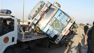 إصابة 5 أشخاص في حادث تصادم 3 سيارات بالجيزة