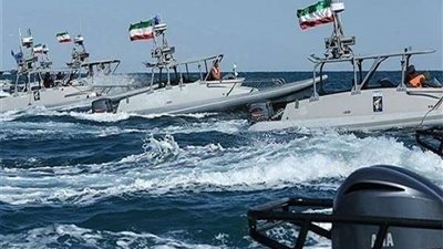 البحرية الأرانية: تحتجز سفينة أجنبية بعزم تهريبها للسولار