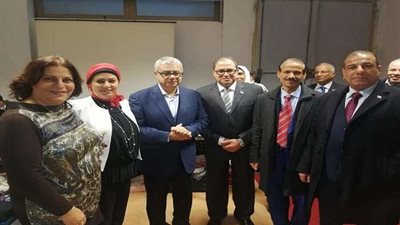 القنصل العام في ميلانو يفتتح معرض المنتجات اليدوية للسيدات المصريات