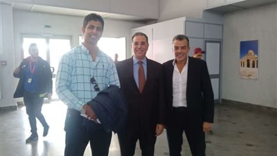 السفير المصري بتونس يدعو بعثة الأهلي للعشاء.. الليلة