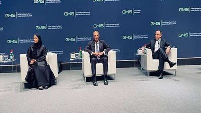 طلعت: إنشاء 17 مدينة ذكية بالإضافة إلى العاصمة الادارية