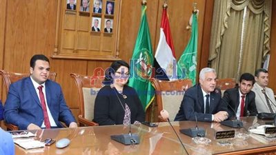 رئيس جامعة المنوفية ونائبه في حوار مفتوح مع مجلس اتحاد الطلاب