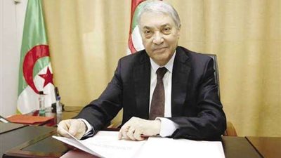 مرشح الرئاسة الجزائرية يحذر من الانشقاقات التي تهدد البلاد