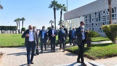 تمهيدا لافتتاح طريق الكباش ..دعم الحجر الصحي في مطار الأقصر ب 3 فرق طبية