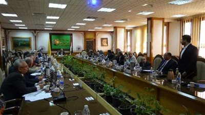 رئيس جامعة المنيا يعلن موعد امتحانات الفصل الدراسي الأول