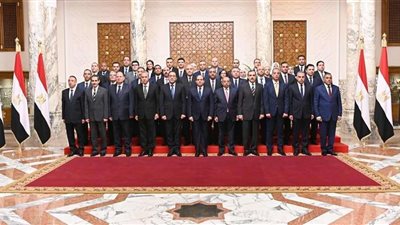 السيسي للمحافظين الجديد: مصر تنتظر الكثير من التفاني لمواصلة البناء (صور)