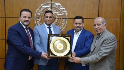 محافظ الدقهلية يلتقي بالأعضاء الجدد لمجلس ادارة نادي المنصورة ويؤكد دعمة