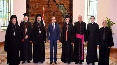 السيسي يؤكد لبطريرك الإسكندرية: التنسيق مع جميع المؤسسات الدينية لمواجهة التحديات