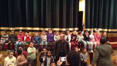 مسرح نقابة الصحفيين يشهد عروضاً للعرائس.. وأبناء الأعضاء يحتشدون إعجاباً بها (صور)