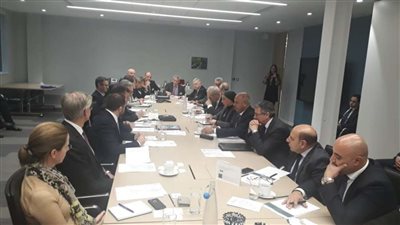 وزير النقل يعقد اجتماعًا موسعًا مع وفود أكثر من 10 شركات بريطانية