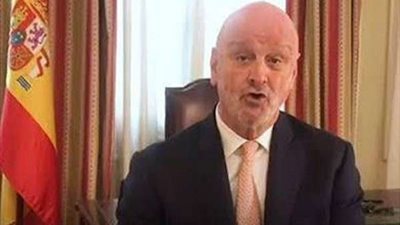 أول تعليق من السفير الاسباني بشأن احتفالية طريق الكباش