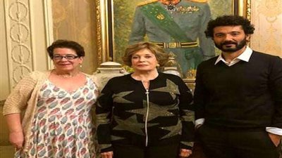 أسرة السادات تستضيف الفنان خالد النبوي