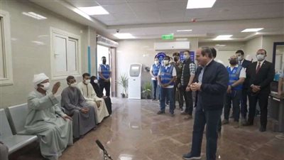 بالفيديو.. زيارة الرئيس السيسي لقرية الشهامة بأسوان