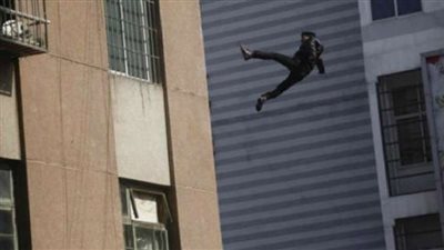 سقوط لص من أعلى سطح عقار بـ أكتوبر