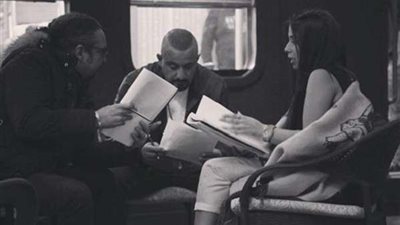 بالصور.. الثنائي منى زكي وأحمد السقا يستعدان  لتصوير 