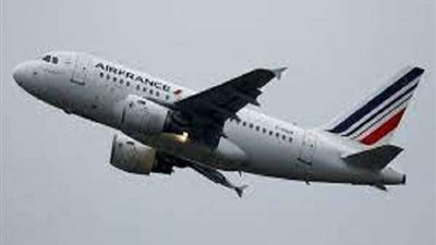 السلطة الفرنسية تعلق رحلاتها لـ جنوب إفريقيا.. والسبب