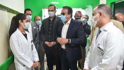 الصحة تصدر بيان هام بشأن متحور كورونا الجنوب أفريقي