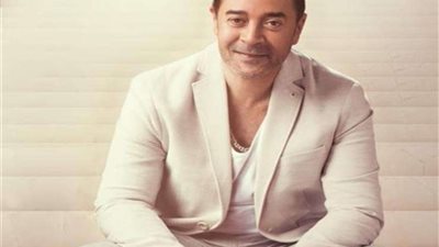 فيديو مؤثر لمدحت صالح مع مجموعة من القطط