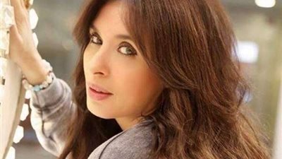 دينا تشعل مواقع التواصل الاجتماعي برقصها في ختام مهرجان القاهرة.. فيديو