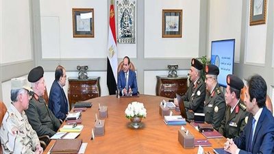 السيسي يستعرض الموقف التنفيذي لمشروعات الهيئة الهندسية بالعاصمة الإدارية