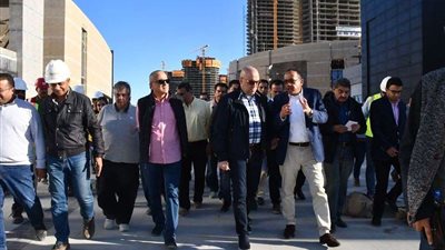 وزير الإسكان يتابع استعدادات استضافة بطولتين للتجديف بالعلمين الجديدة