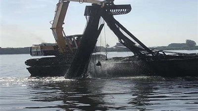 الري: حملة موسعة لإزالة 109 أقفاص سمكية مخالفة بفرع رشيد