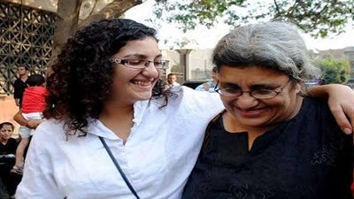 رسالة قاسية من رواد السوشيال ميديا لـ منى سيف