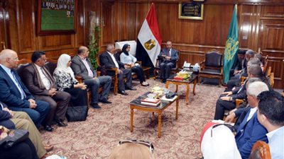 محافظ القليوبية يؤكد على عقد لقاءات جماهيرية والمتابعة الميدانية بالمحافظة