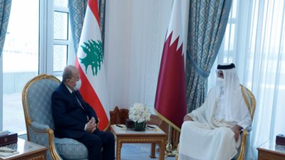 الرئيس اللبناني والأمير تميم يلتقيا لتدعيم سبل تعميق العلاقات بين البلدين