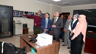 محافظ بني سويف يتابع سير منظومة العمل بالديوان العام