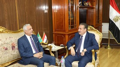 مطران المنوفية ورئيس الجامعة في ضيافة المحافظ الجديد لتهنئته بمنصبه