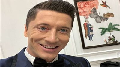 حفل الكرة الذهبية.. ليفاندوفسكي أفضل مهاجم في العالم 2021