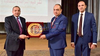 رئيس جامعة بني سويف: التوعية بمخاطر الفساد واجب
