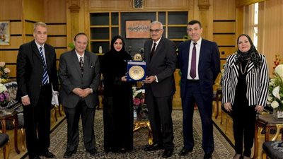 رئيس جامعة المنصورة يستقبل المستشار الثقافي لمملكة  البحرين