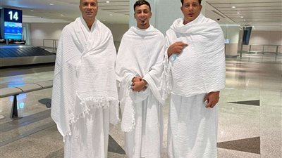 شاهد.. حمو بيكا ينشر صورة برفقة «شاكوش» ويعلق: لبيك اللهم عمرة