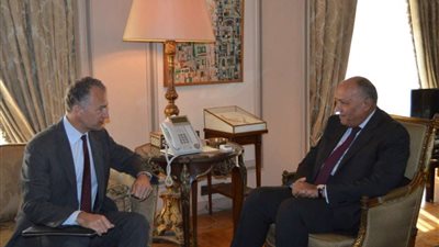 وزير الخارجية يلتقي بالسفير الأمريكي الجديد