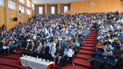 طلاب من أجل مصر.. عرض فيلم الجوكر ضمن انشطة جامعة سوهاج