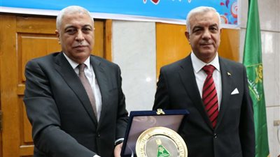 جامعة المنوفية تحتفل بتكريم أمينها العام