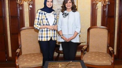 وزيرة الهجرة تهنئ مهندسة مصرية لاختيارها ضمن أكثر الشخصيات الشابة المؤثرة في أمريكا