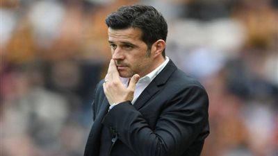 مدرب إيفرتون في طريقه للإقالة بعد موقعة ليفربول