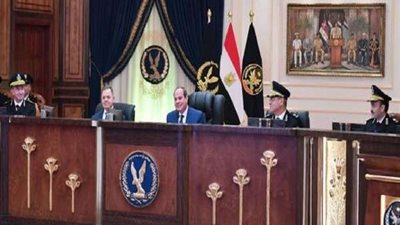 بسام راضي.. الرئيس تفقد أكاديمية الشرطة وأجرى حوار مع الطلاب الجدد