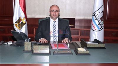 محافظ بني سويف يناقش مجهودات الصحة