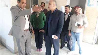رئيس مدينة جمصه يحيل ٦ أطباء بمستشفى جمصة للتحقيق