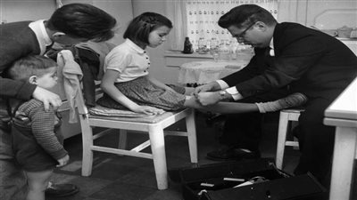 طبيب يكشف حقيقة إصابة الأطفال بالروماتويد.. و4 طرق للوقاية منه